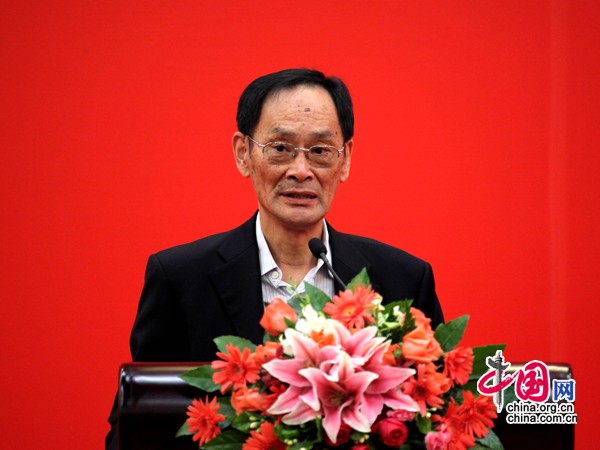 文化部原副部長潘震宙致辭